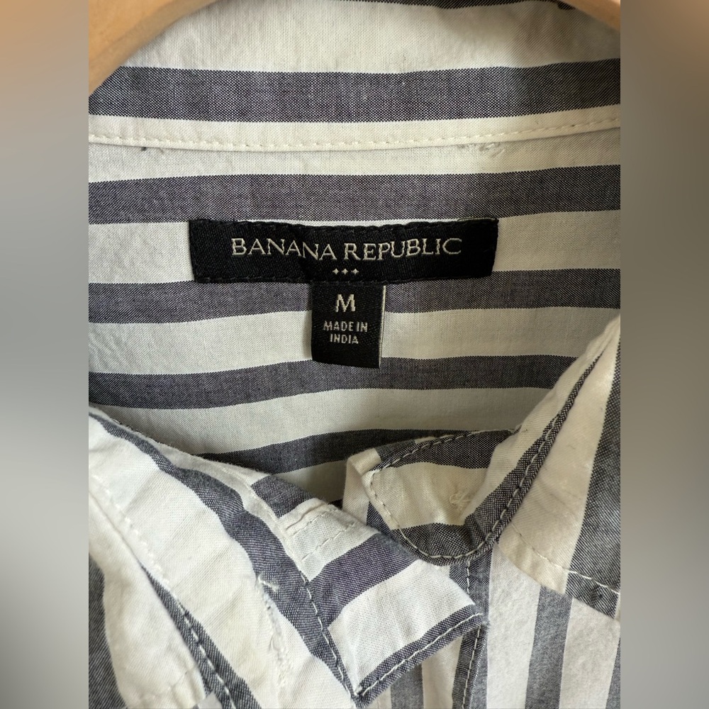 Banana Republic Classic Cotton Striped Shirt • M • Grey & White Women's Top - Picture 6 of 7